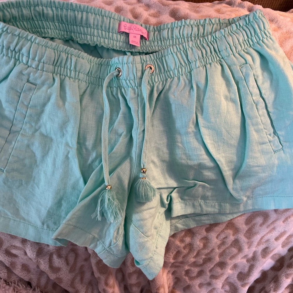 Lily Pulitzer shorts EUC size M